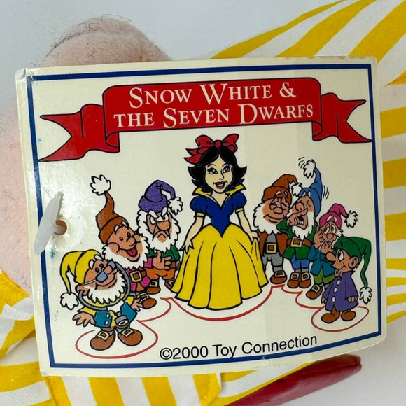 Toy Connection Snow White and the Seven Dwarfs Yellow Plush Christmas 2000 Y2K - Picture 7 of 16